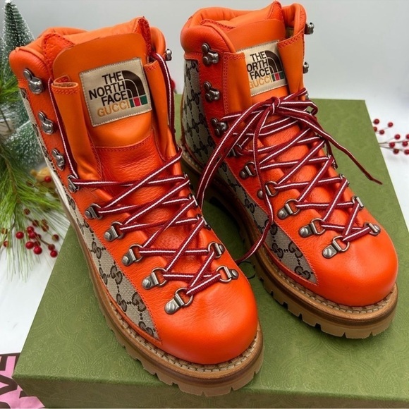 Men’s Gucci, X Northface, leather/canvas boots. Size 8, made in Italy. - Picture 2 of 9